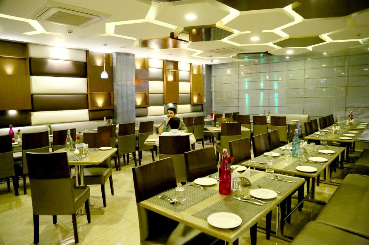 Hotel S C Residency Zirakpur Exterior foto