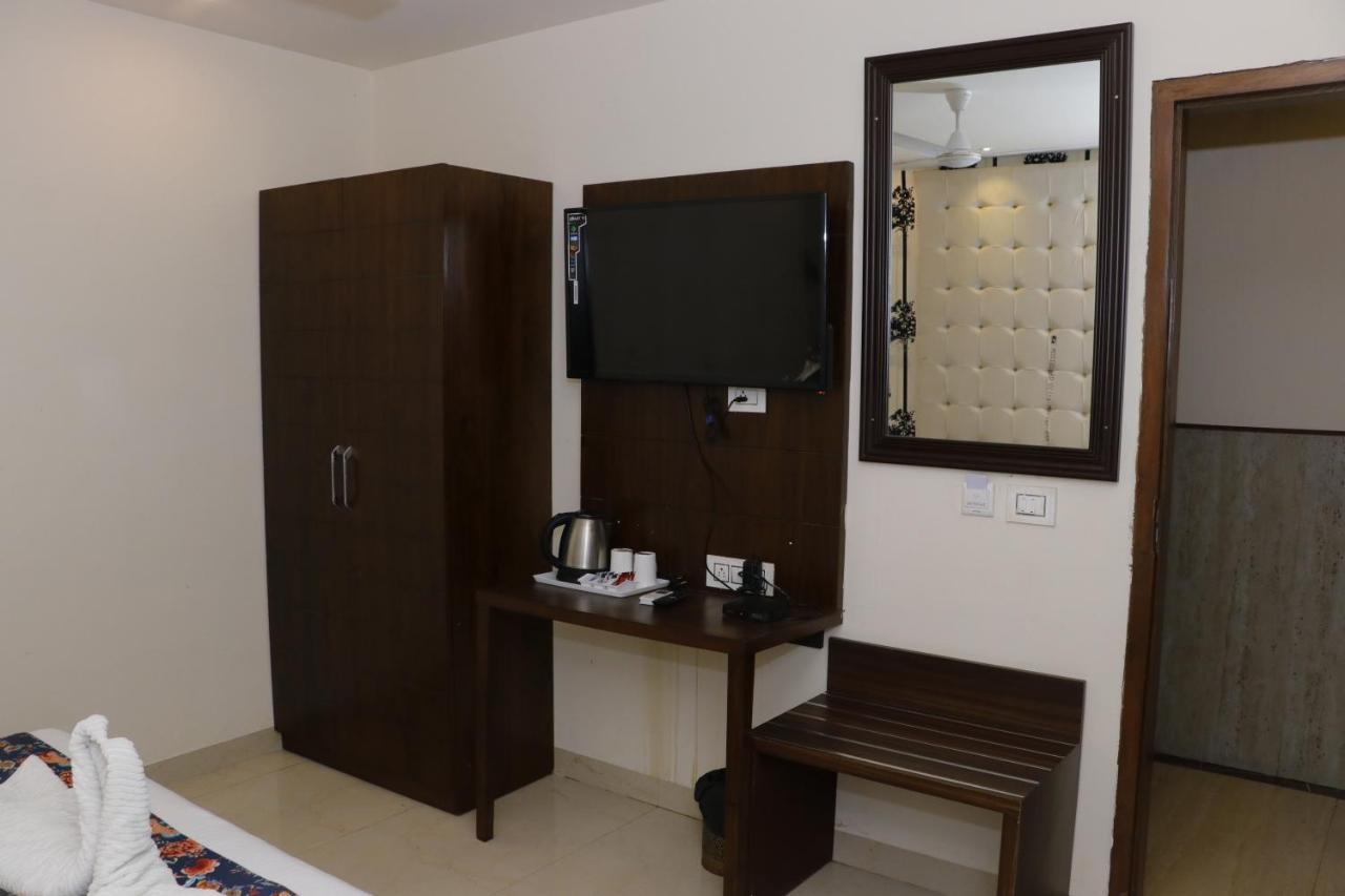 Hotel S C Residency Zirakpur Exterior foto