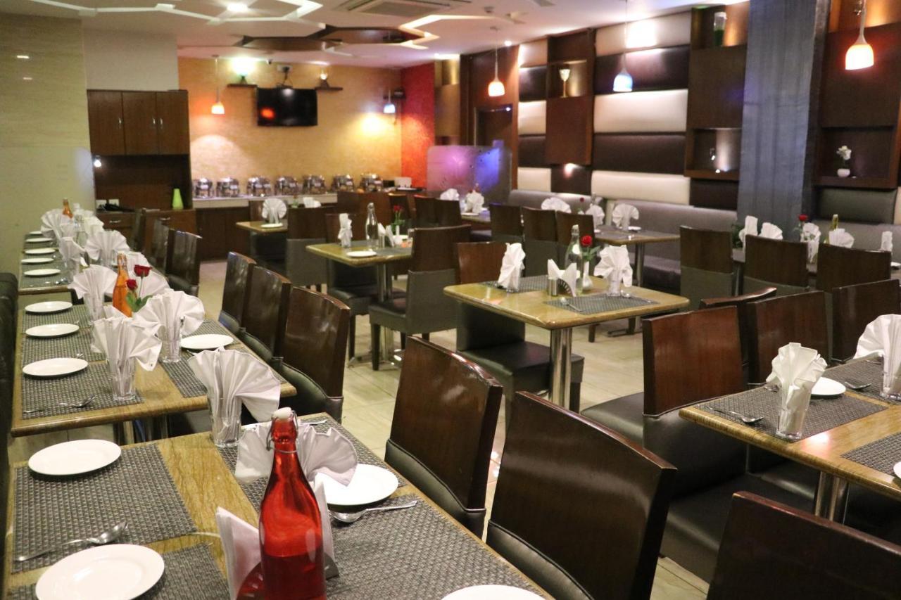 Hotel S C Residency Zirakpur Exterior foto