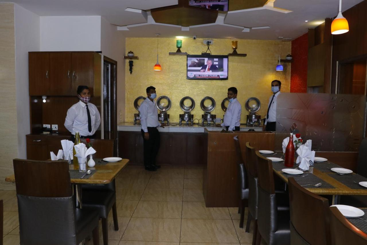 Hotel S C Residency Zirakpur Exterior foto